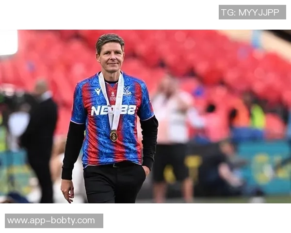 瑞天空报道：格拉斯纳渴望执教拜仁水晶宫新合同或含解约条款