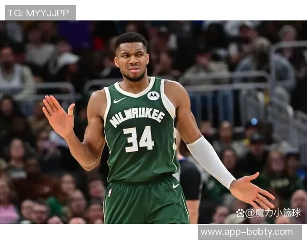 字母哥荣膺周最佳赛季前三战场均36分16板7助投篮命中率高达683