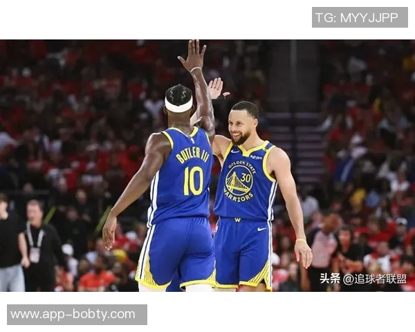 库里谈伤情：血痕源于对湖人比赛实际情况并不严重